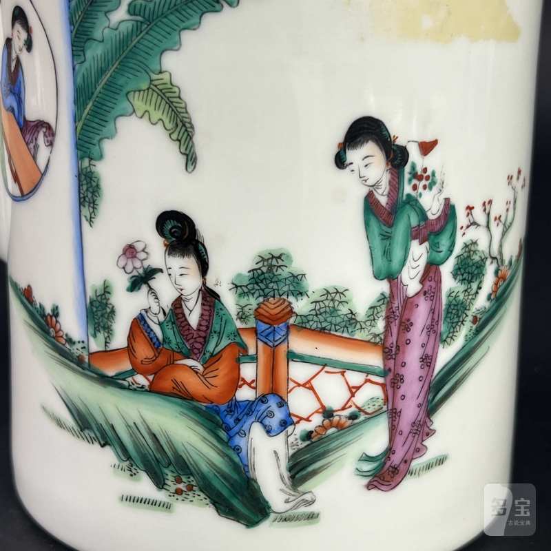 民国 粉彩美人玉色图提梁壶 - 图8